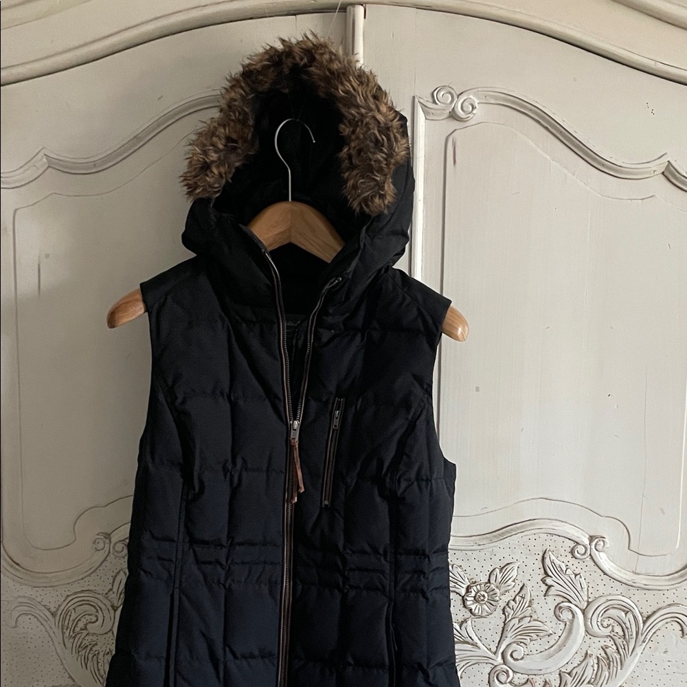 Eddie Bauer Black Quilted Vest